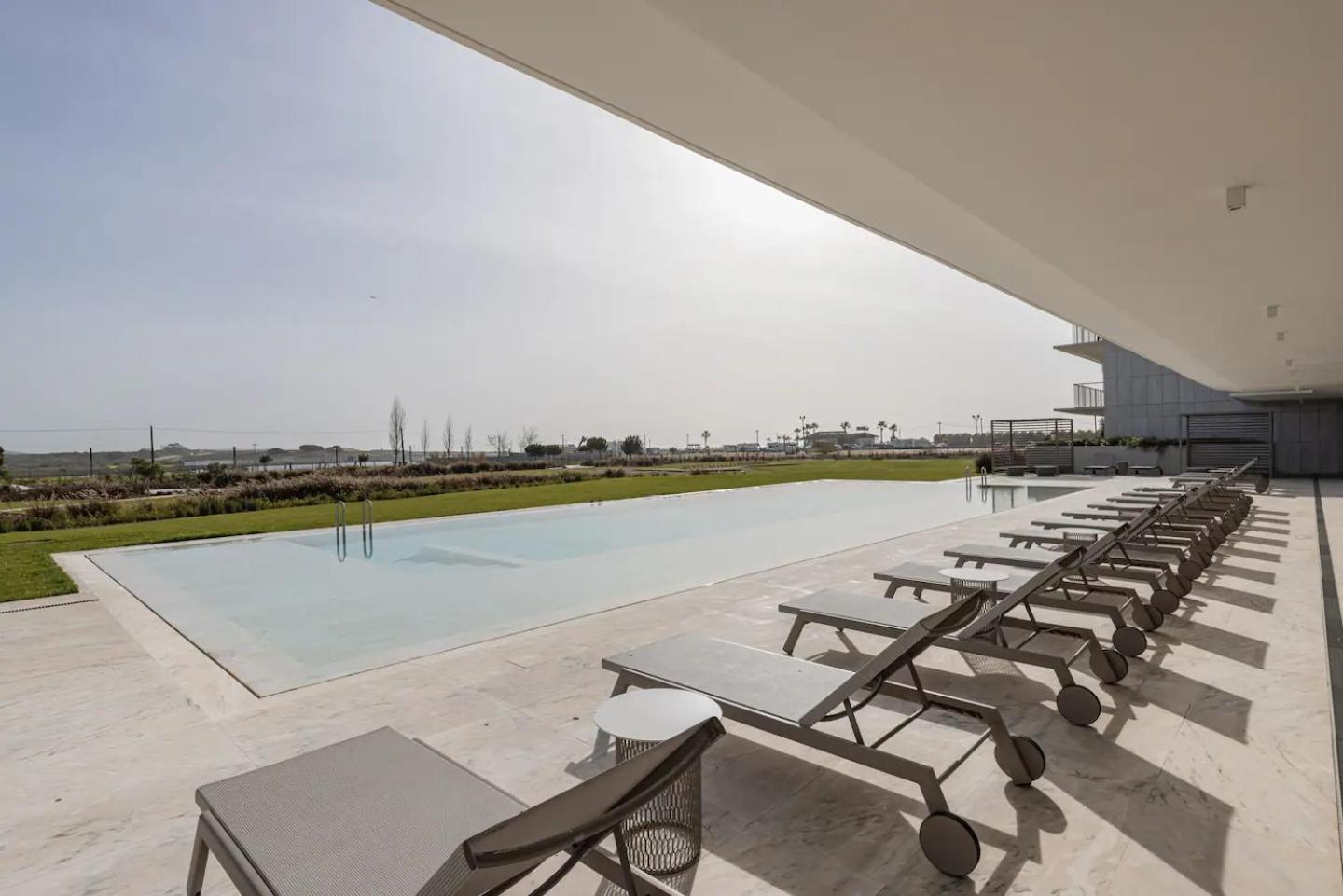 Bayline- Beachfront And Pool Armacao de Pera Exterior photo